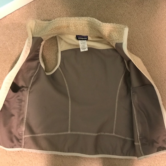 Women's Cream Patagonia Vest - Picture 5 of 5